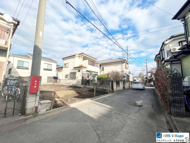 売地／ふじみ野市苗間の前面道路含む現地写真