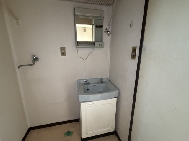 サンシティー北新在家　A棟の洗面所