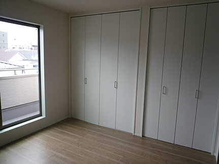 広島市南区東本浦町　新築一戸建て(全3棟)の洋室