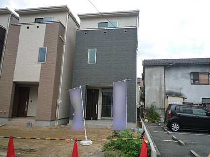 広島市南区東本浦町　新築一戸建て(全3棟)