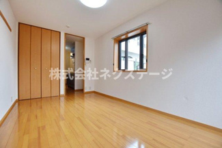 【洋室】 | リバージュ鳶尾