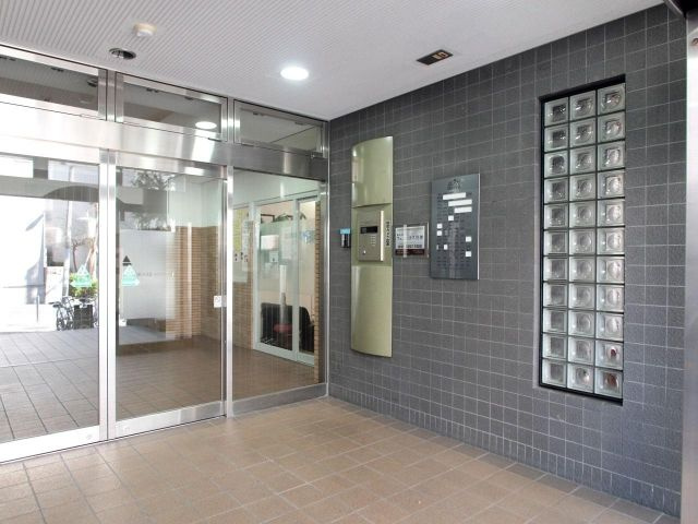 グラスホッパーのロビー