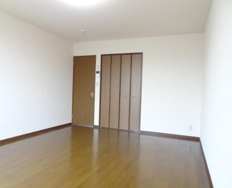 【寝室】アムールカレクス・ドゥトフ　