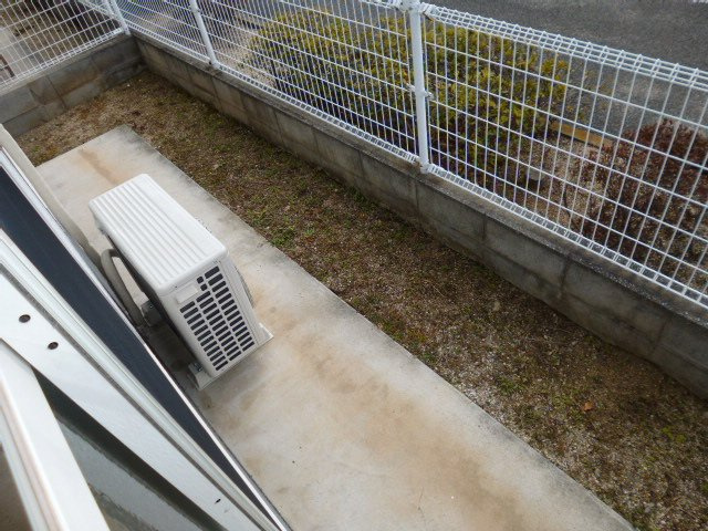 アブニール吉富Cのバルコニー