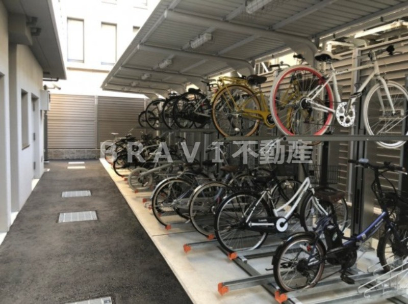 ブランズ大阪本町　BRAVI不動産のその他共用部分|【ブランズ大阪本町】駐輪場
