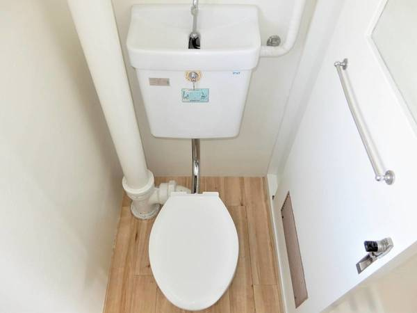 ビレッジハウス六田2号棟のトイレ|ビレッジハウスの同一物件・同一タイプの間取りの写真です