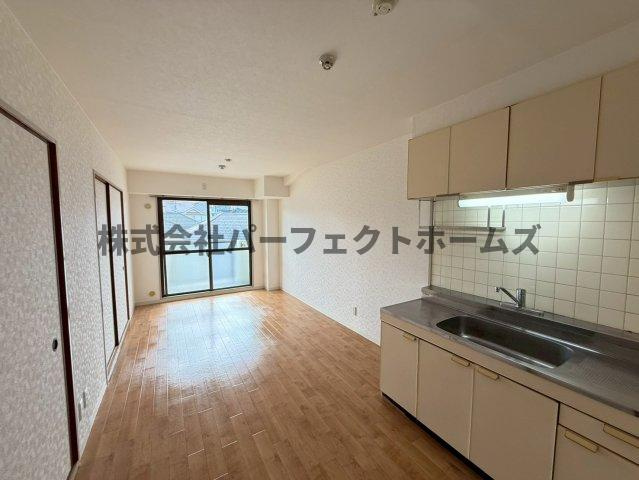 エクレールやぐらの居間・リビング|ゆったり過ごせるリビングです