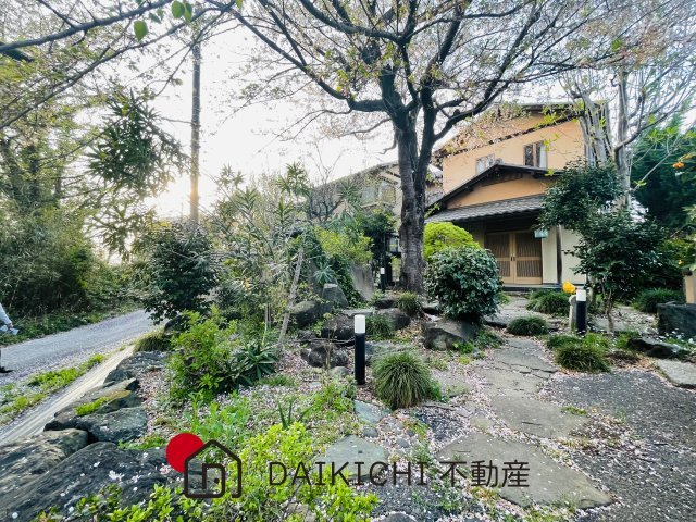 【前面道路含む現地写真】 | 比企郡吉見町長谷　中古戸建