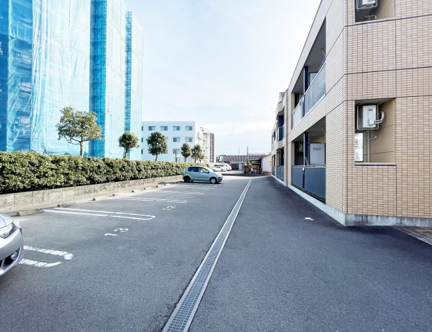 ネストかちどき橋の駐車場