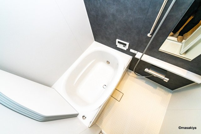 コラージュくりたの浴室