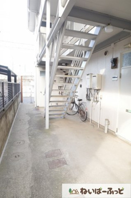 【エントランス】 | コーポグリーン | 共有部分もきれいに管理されております！