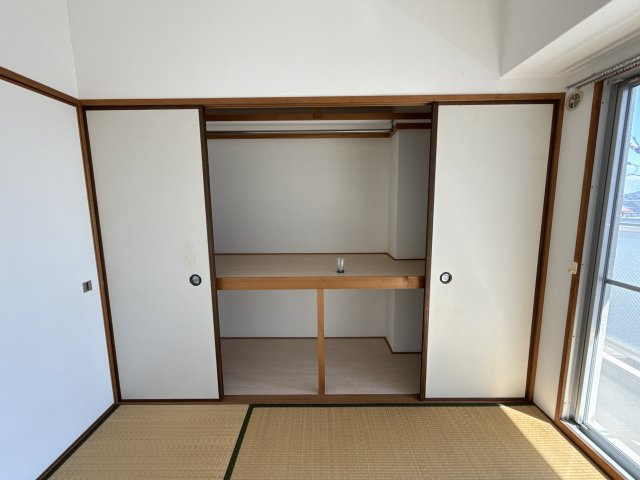 ファーストイン英賀保駅前の収納