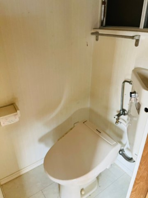 【トイレ】 | 鶴見区中茶屋１丁目中古戸建 | トイレは１階にございます。