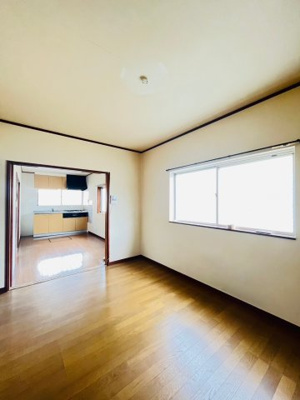 【洋室】 | 鶴見区中茶屋１丁目中古戸建 | 洋室（約5.0帖）：１階の洋室です。