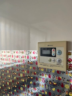 【キッチン】 | 鶴見区中茶屋１丁目中古戸建 | 給湯器リモコンです。お湯張り、呼び出しなどの機能が使えます。