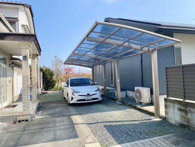 大川市大字酒見の中古一戸建の駐車場