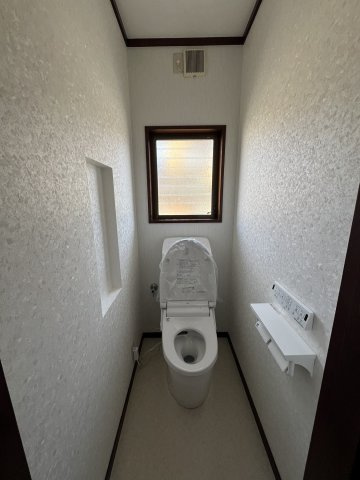 米子市安倍中古戸建のトイレ