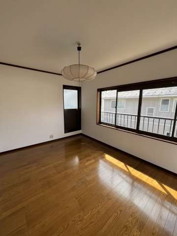 米子市安倍中古戸建の洋室