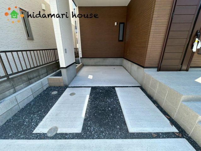 上尾市向山2丁目　新築戸建　いろどりアイタウン01の駐車場