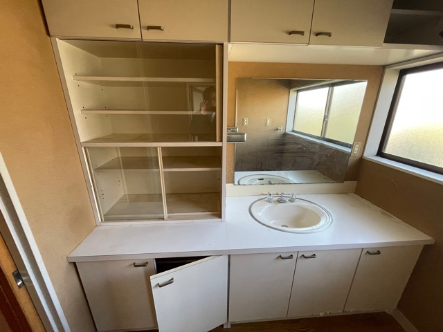 藤岡市藤岡　中古1600の独立洗面台