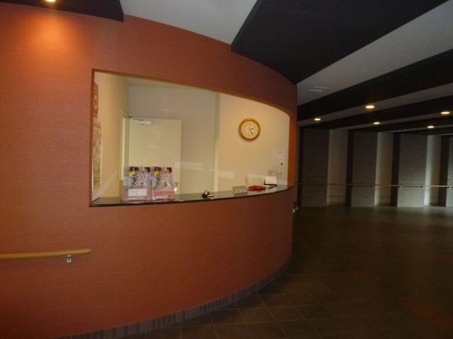 エルセレーノ上本町レジデンスのロビー