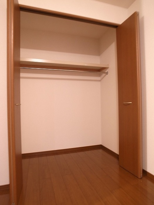 プチグリーンの収納|同物件別部屋イメージ写真