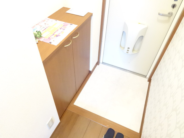 プチグリーンの玄関|同物件別部屋イメージ写真