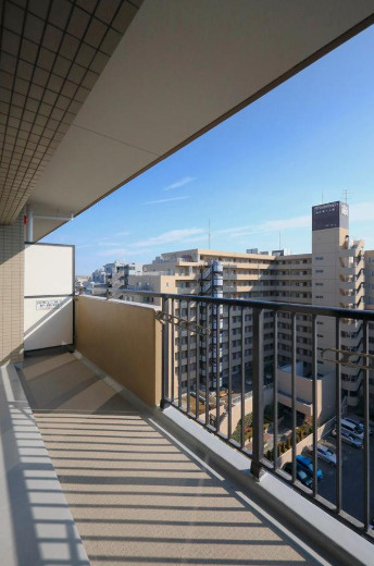 コスモ大島ロイヤルフォルム　10階　リ　フォーム済のバルコニー