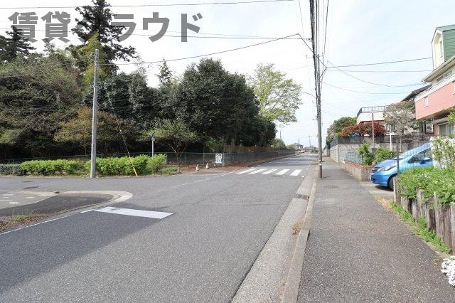 メゾン プレールの周辺