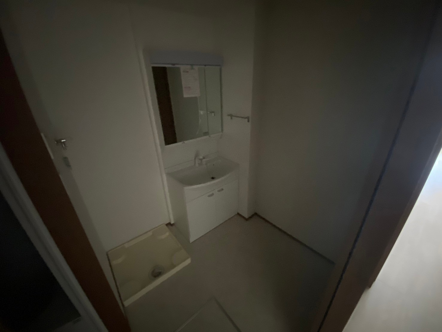 Queue de chien 2erの独立洗面台