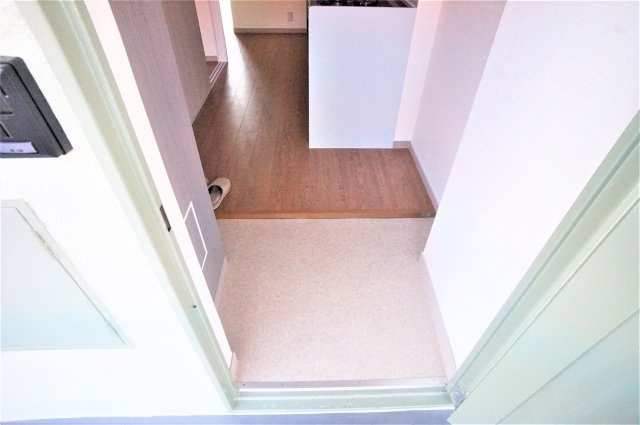 ヒカリマンションの玄関|広い造がいいですね