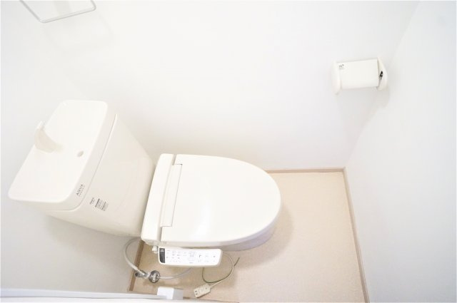 ヒカリマンションのトイレ|もちろんウォシュレットです