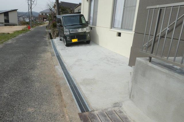 黒崎ハイツ貸家（313-6）の駐車場|南側駐車場