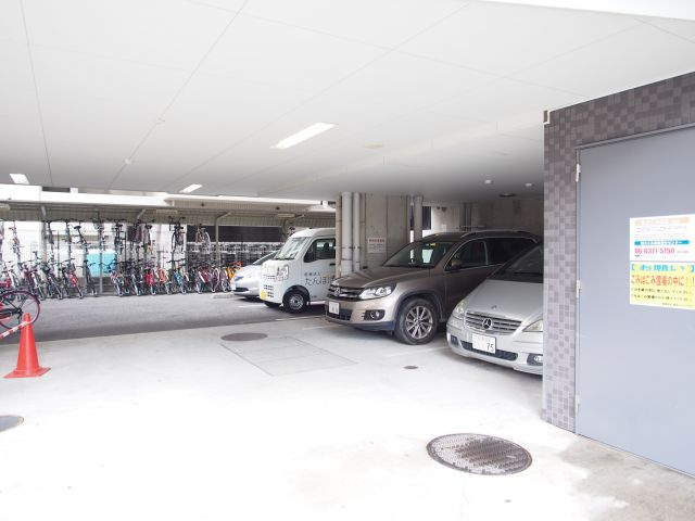 ＫＤＸレジデンス難波南の駐車場