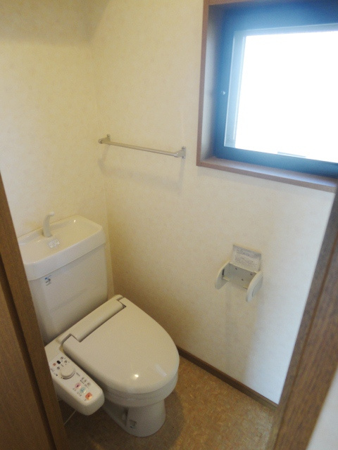 セジュールⅡ【キャッシュバック対象物件】のトイレ|落ち着いたトイレです