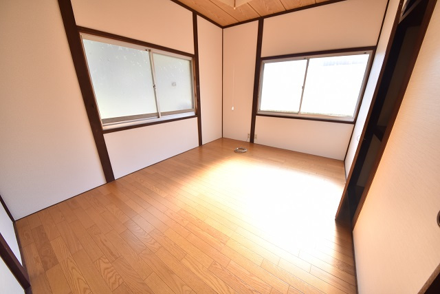 石川アパート（警固屋1-14-50）の洋室