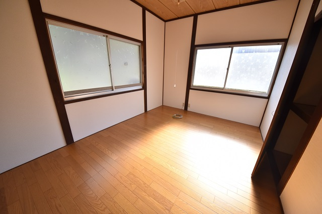 石川アパート（警固屋1-14-50）の洋室