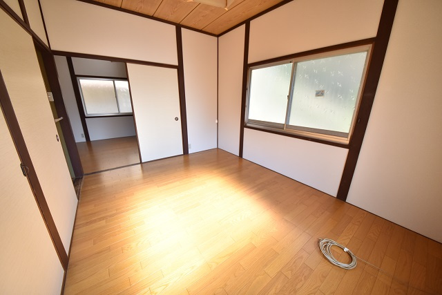 石川アパート（警固屋1-14-50）の洋室