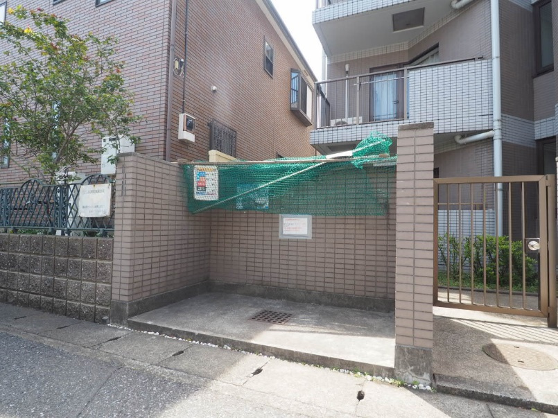 敷地内ごみ捨て場完備