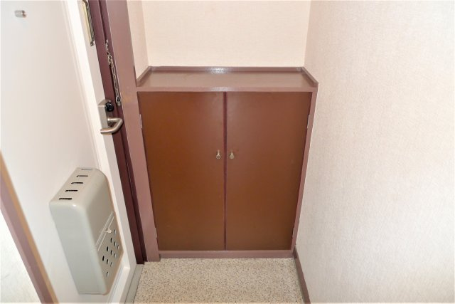 第１仲村マンションの玄関