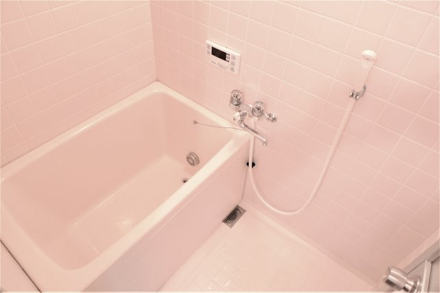 第１仲村マンションの浴室|追い炊き機能つき