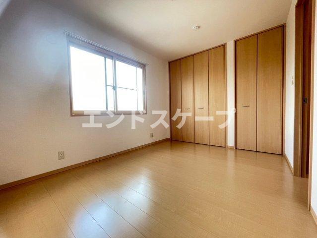 トレスコートの居間・リビング|高崎、前橋、伊勢崎エリアのお部屋探しはエンドスケープまで！お客様の理想お聞かせ下さい♪