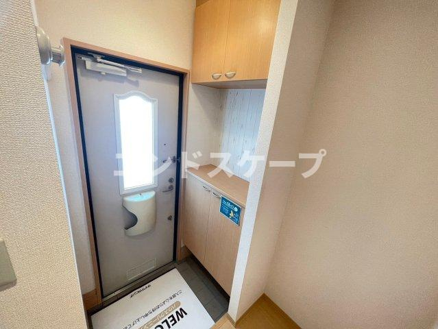 トレスコートの玄関|高崎、前橋、伊勢崎エリアのお部屋探しはエンドスケープまで！お客様の理想お聞かせ下さい♪
