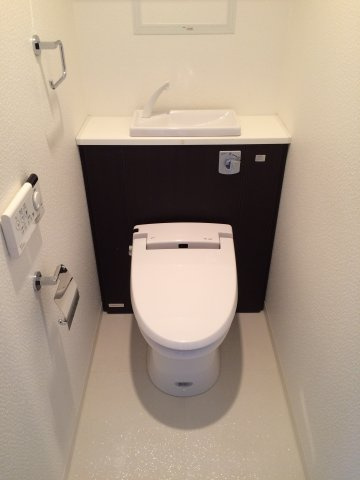 エグゼ神宮前のトイレ|温水洗浄機能付きトイレ