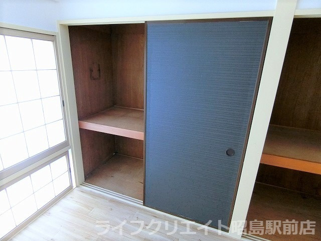 ホワイトウイング昭島の収納|※別部屋のイメージ写真です。