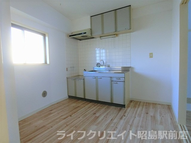 ホワイトウイング昭島の居間・リビング|※別部屋のイメージ写真です。