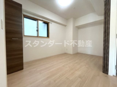 【洋室】 | CREST COURT DOSHIN