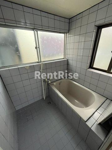 愛西市戸建ての浴室