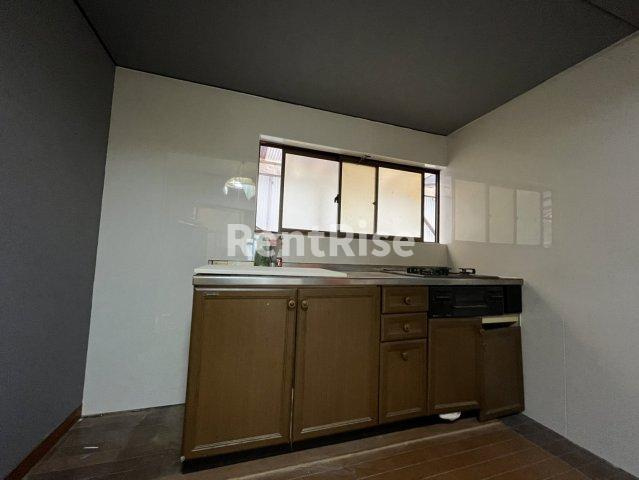 愛西市戸建てのキッチン