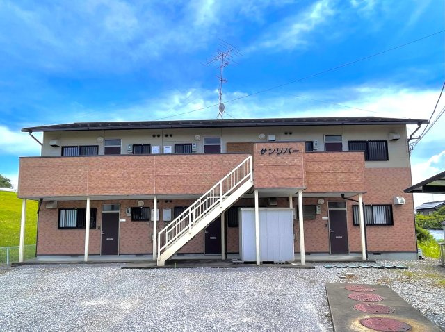 サンリバーの外観